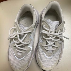 Ozweego adidas running sneakers